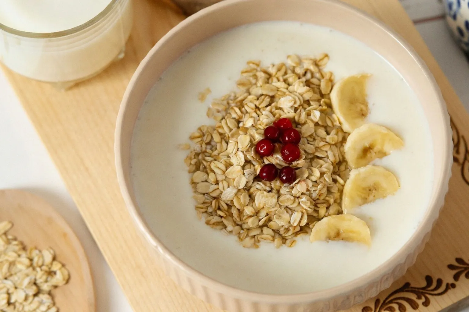 Какие привычные продукты разрушают микрофлору кишечника и как восстановить баланс